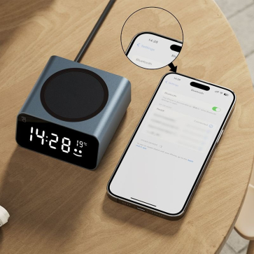 Reddi Wireless Charger with Clock and Temperature Display