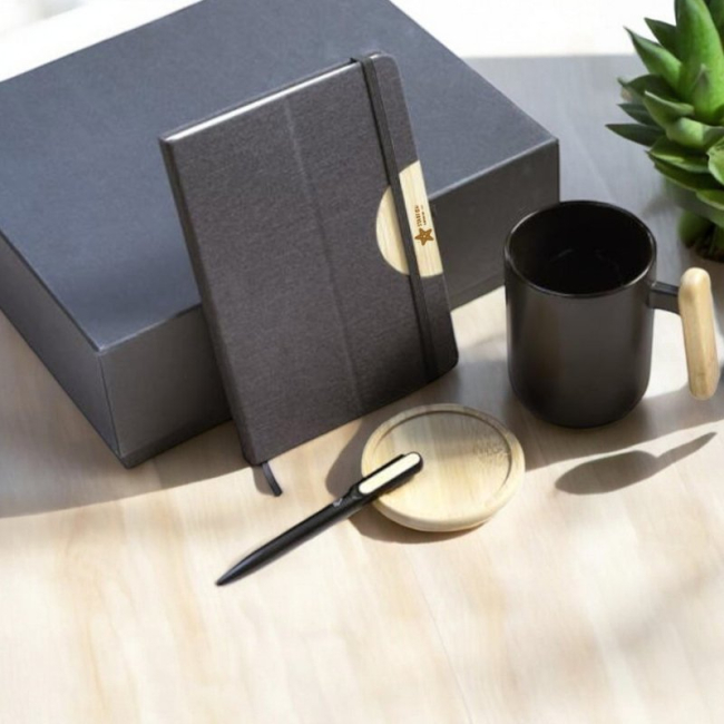 Laura Notebooks Laura A5 Hard Cover Notebook, Ballpoint Pen, Mug 480ml and Coaster Gift ...