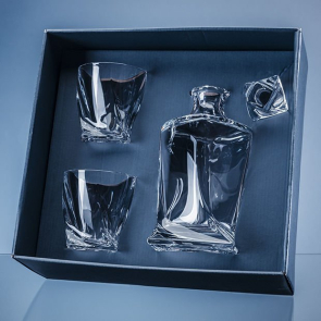 3 Piece 850ml Quadro Crystalite Whisky Set Supplied In A Gift Box