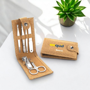  6 Piece Manicure Set In A Cork Pocket Case