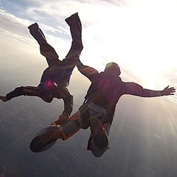 2 People skydiving