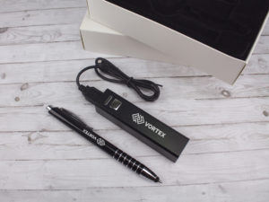 Gift Set - 2200 mAh Aluminium Powerbank with matching Pen